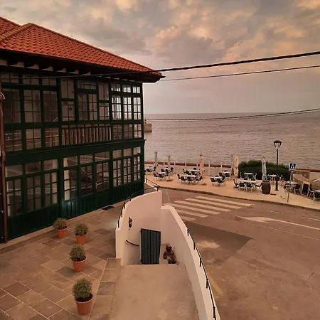 El Muelle